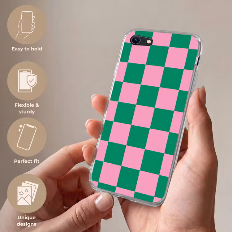 Schaakbord patroon - Groen - Roze - Blokjes Telefoonhoesje iPhone 7 klein -sfeer3_EN