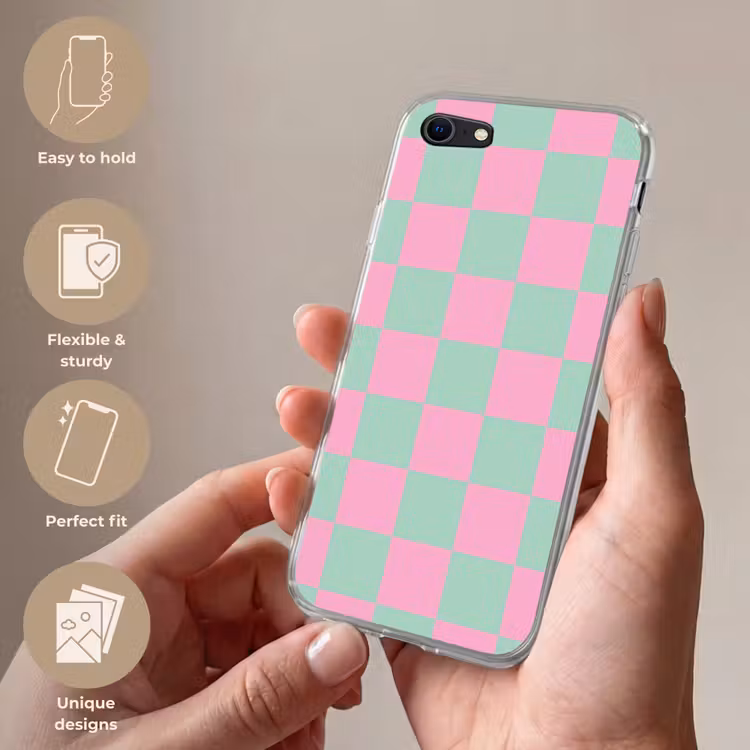 Schaakbord patroon - Groen - Roze - Blokjes Telefoonhoesje iPhone 7 klein -sfeer3_EN