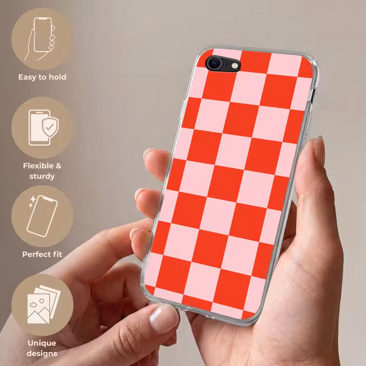 Schaakbord patroon - Rood - Roze - Blokjes Telefoonhoesje iPhone 7 klein -sfeer3_EN