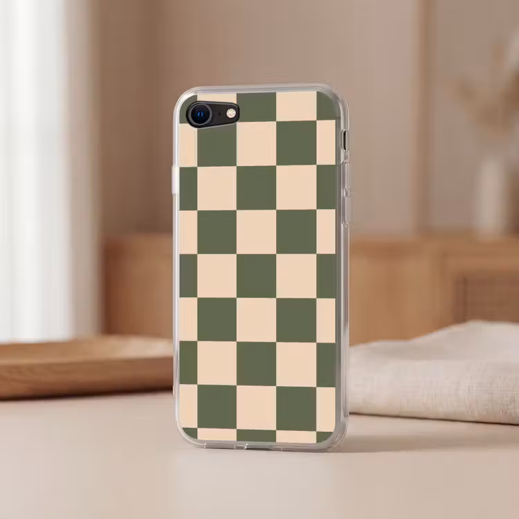 Schaakbord print - Groen - Beige - Blokjes Telefoonhoesje iPhone 7 klein -sfeer2