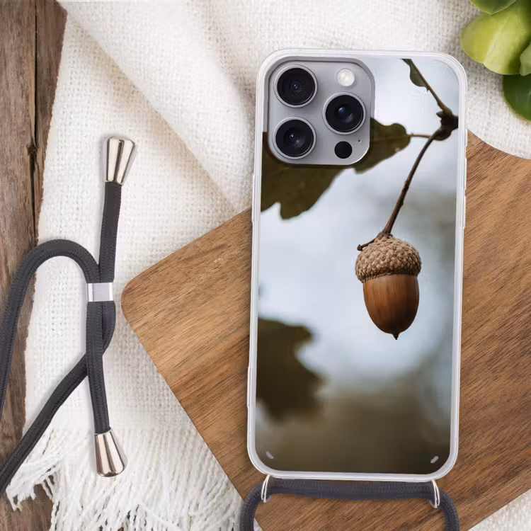 Eikel - Eikenblad - Bos - Herfst - Natuur Hoesje iPhone 16 Pro Max met koord klein -sfeer4