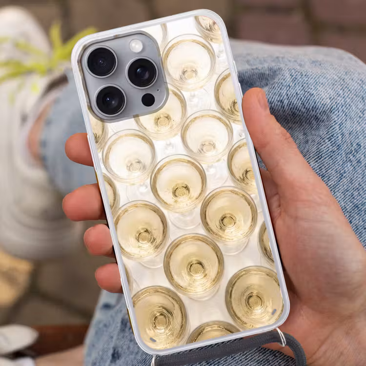 Drank - Glazen - Feest - Goud Hoesje iPhone 16 Pro Max met koord klein -sfeer3