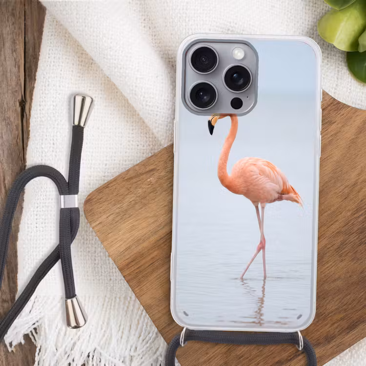 Flamingo - Zee - Roze Hoesje iPhone 16 Pro Max met koord klein -sfeer4