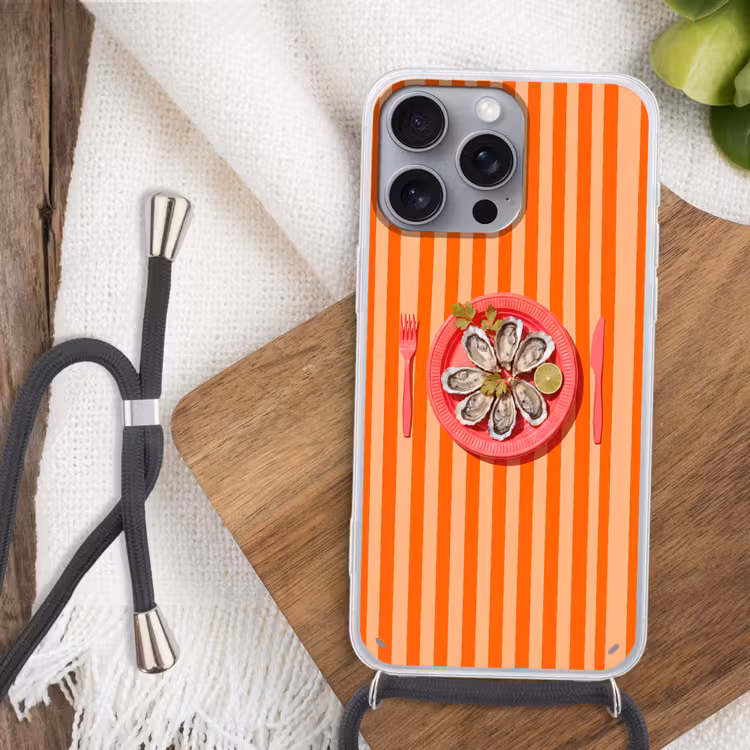 Eten - Oester - Zeevruchten - Oranje - Modern Hoesje iPhone 16 Pro Max met koord klein -sfeer4
