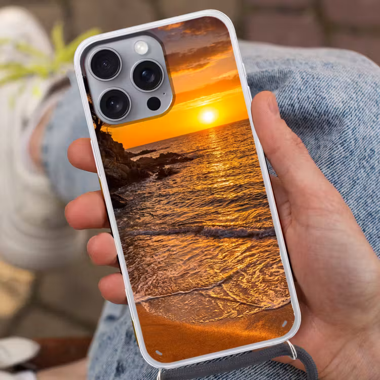 Zee - Kust - Zonsondergang - Natuur - Oranje Hoesje iPhone 16 Pro Max met koord klein -sfeer3