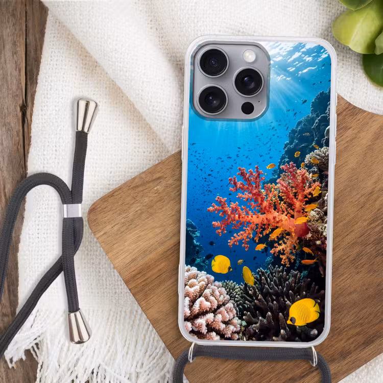 Zee - Koraalrif - Natuur - Levendig - Blauw Hoesje iPhone 16 Pro Max met koord klein -sfeer4