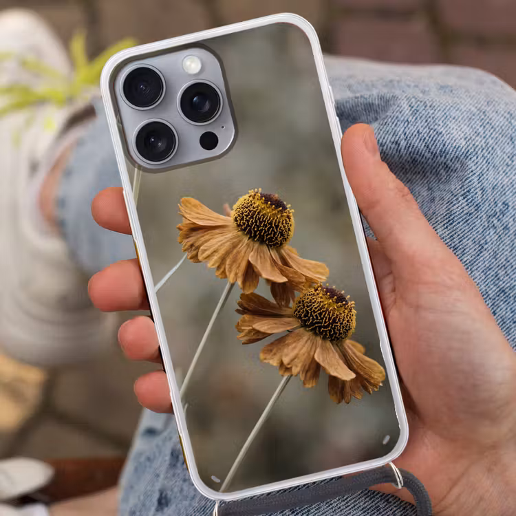 Zonnehoed - Droogbloemen - Geel - Warm Hoesje iPhone 16 Pro Max met koord klein -sfeer3
