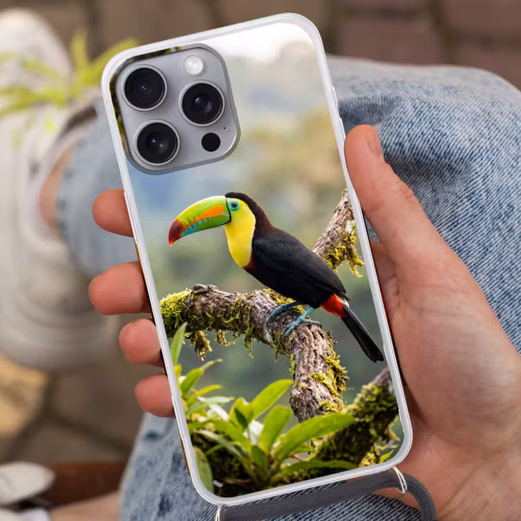 Toekan - Jungle - Natuur - Kleurrijk Hoesje iPhone 16 Pro Max met koord klein -sfeer3