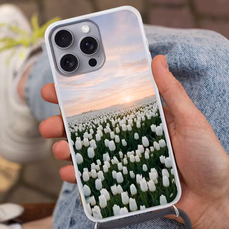 Tulpen - Landschap - Wit Hoesje iPhone 16 Pro Max met koord klein -sfeer3