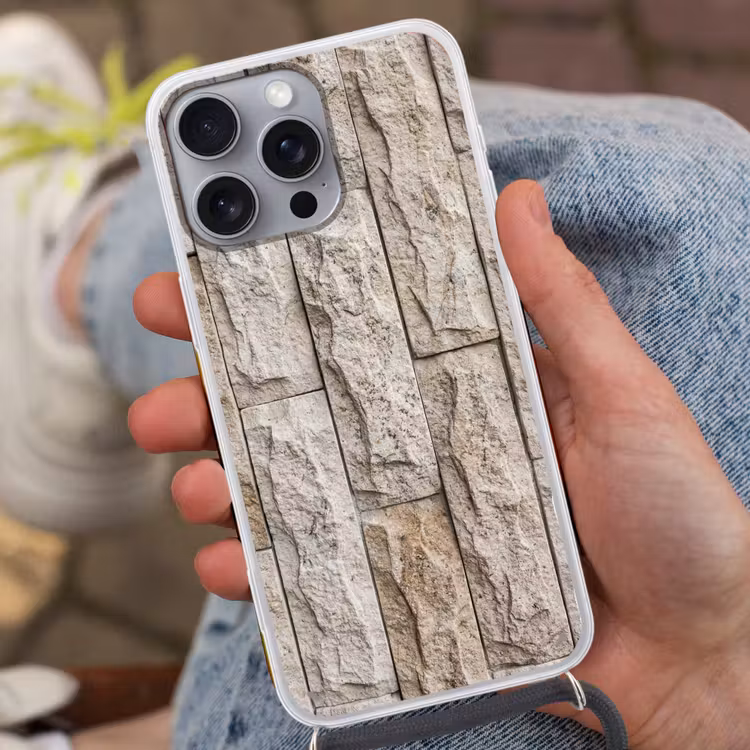 Muur - Steen - Ruw - Beige - Textuur Hoesje iPhone 16 Pro Max met koord klein -sfeer3
