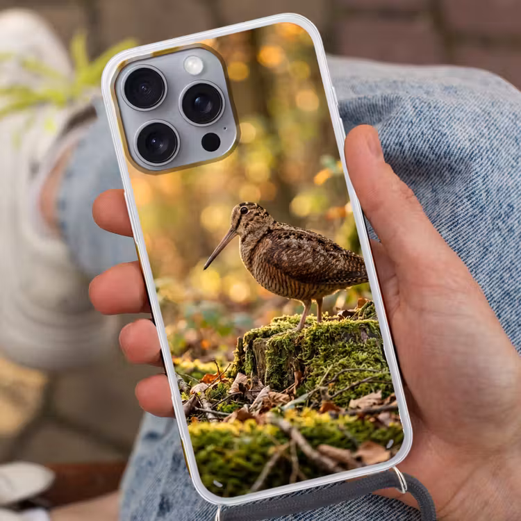 Houtsnip - Bos - Bladeren - Herfst - Gecamoufleerd Hoesje iPhone 16 Pro Max met koord klein -sfeer3