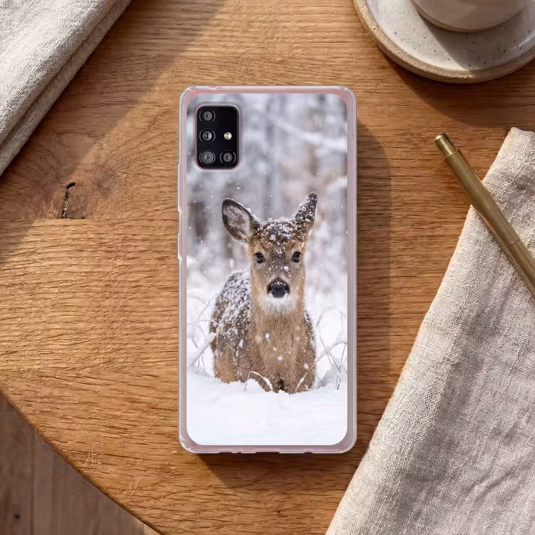 Hert - Sneeuw - Bos - Dieren - Vertederend Telefoonhoesje Samsung Galaxy A51 5G klein -sfeer1