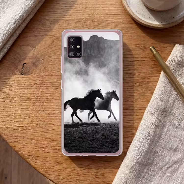Paard - Ren - Stof - Zwart-wit - Dieren Telefoonhoesje Samsung Galaxy A51 5G klein -sfeer1