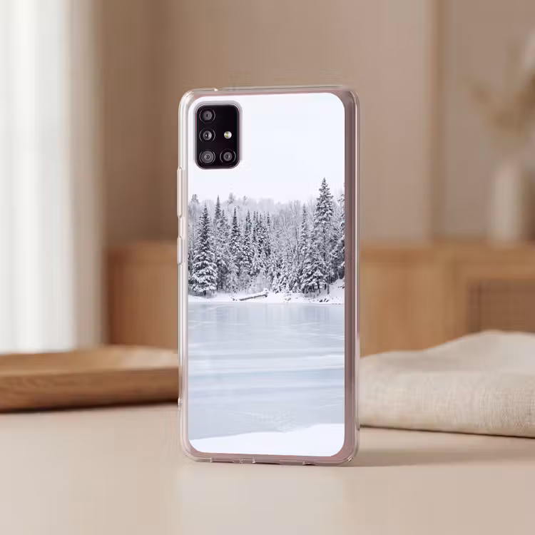 Meer - Dennen - IJs - Winter - Rustgevend Telefoonhoesje Samsung Galaxy A51 5G klein -sfeer2