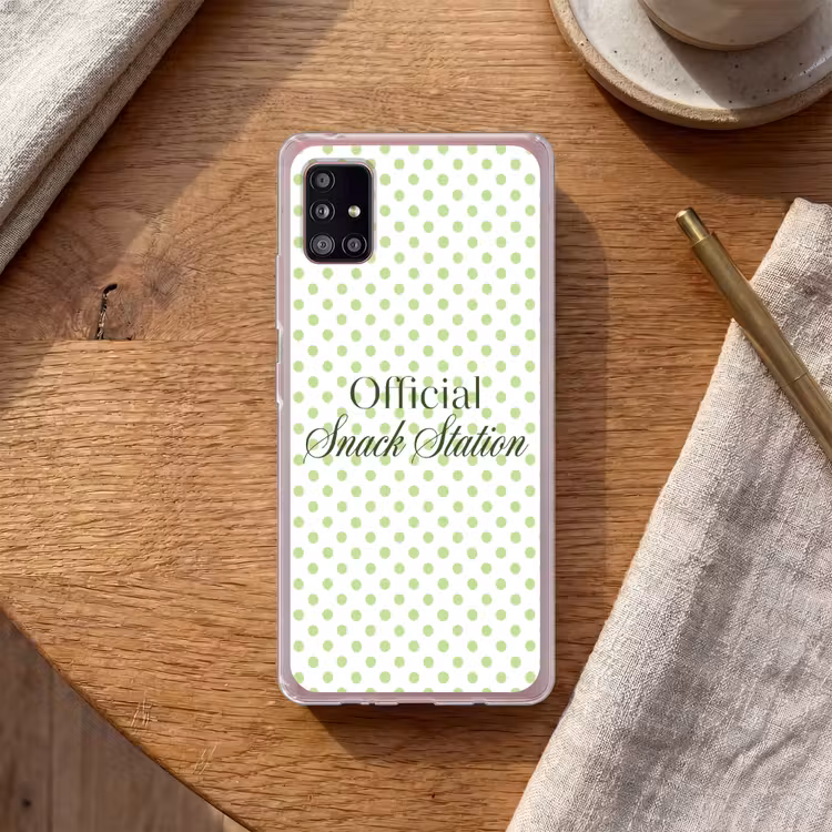 Snack Station - Groen - Stippen Telefoonhoesje Samsung Galaxy A51 5G klein -sfeer1