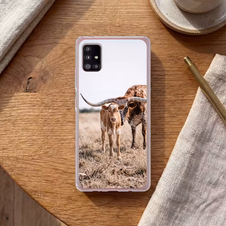 Texas Longhorn - Kalf - Weide - Dieren Telefoonhoesje Samsung Galaxy A51 5G klein -sfeer1
