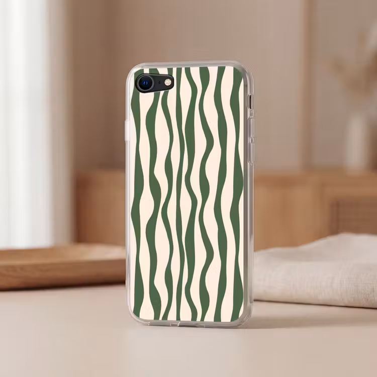 Golvende lijnen - Beige - Groen - Strepen - Abstract Telefoonhoesje iPhone 7 klein -sfeer2