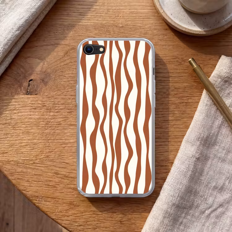 Golvende lijnen - Strepen - Beige - Bruin Telefoonhoesje iPhone 7 klein -sfeer1