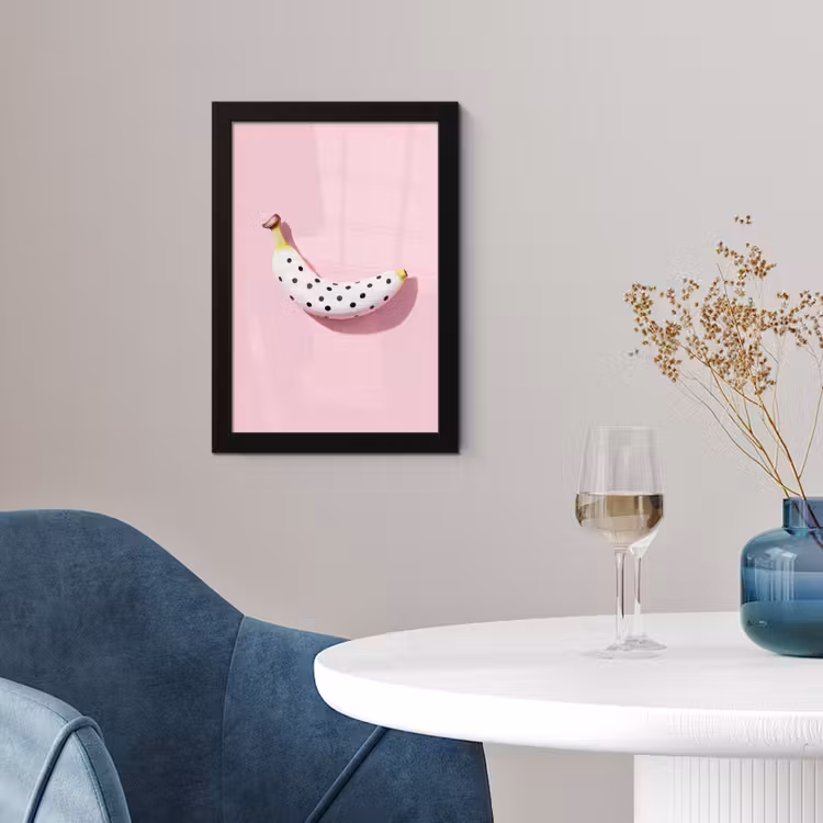 Banaan - Stippen - roze fotolijst zwart zonder passe partout klein -sfeer4