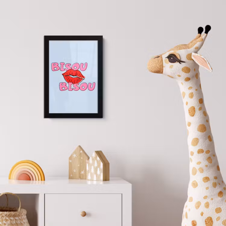 Bisou - Blauw - Roze - Lippen fotolijst zwart zonder passe partout klein -usfeer4_kinderkamer