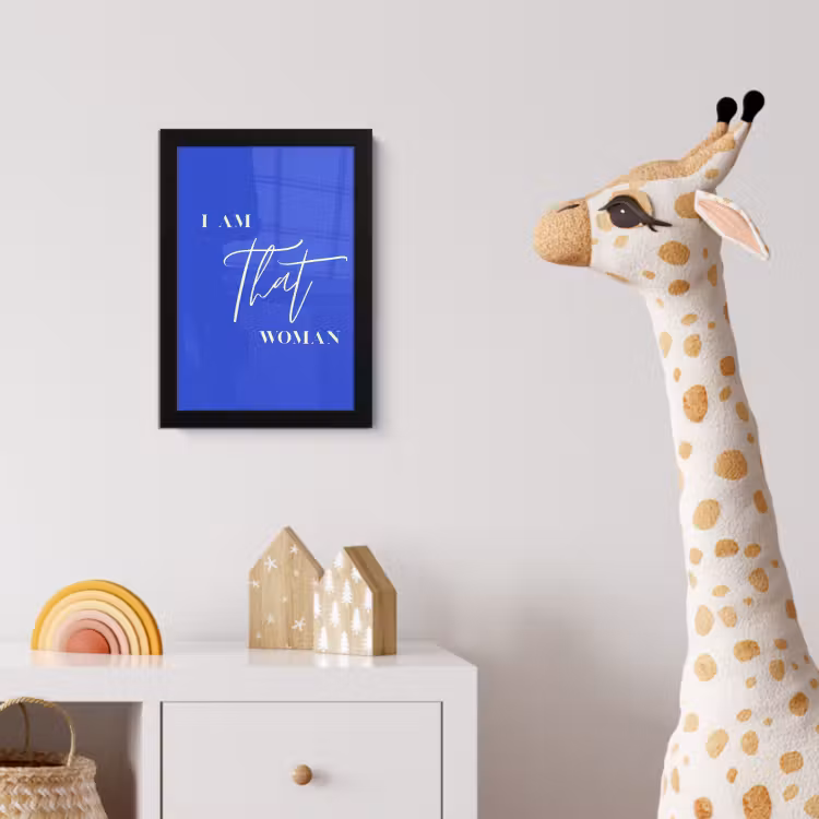 Blauw - I am that woman - Sierlijk - Minimalistisch fotolijst zwart zonder passe partout klein -usfeer4_kinderkamer