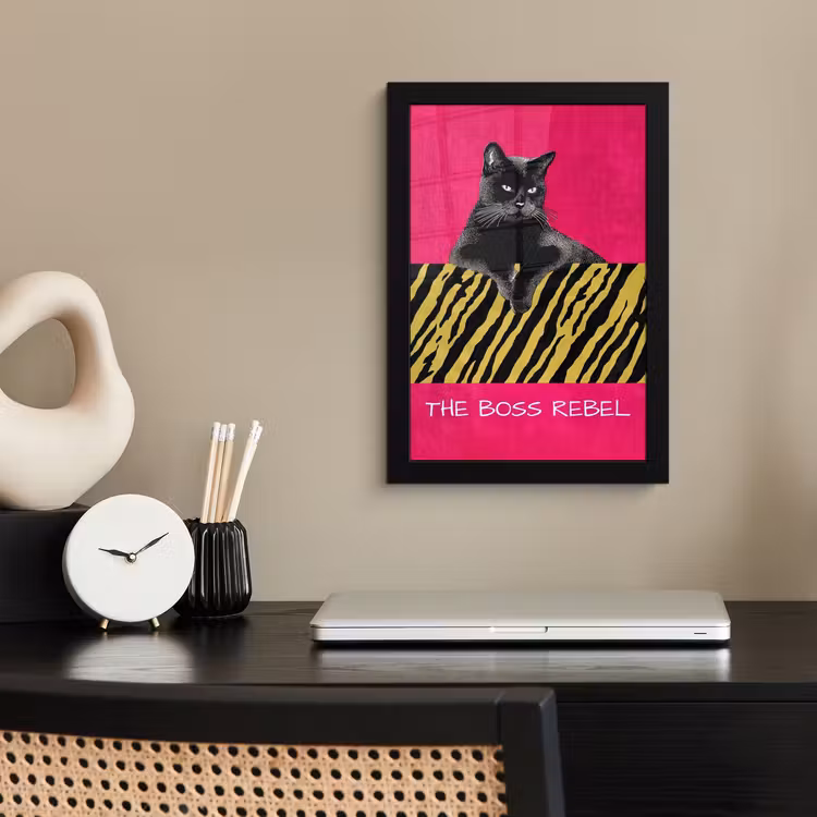 Kat - Baas - Roze - Tijgerprint fotolijst zwart zonder passe partout klein -sfeer1