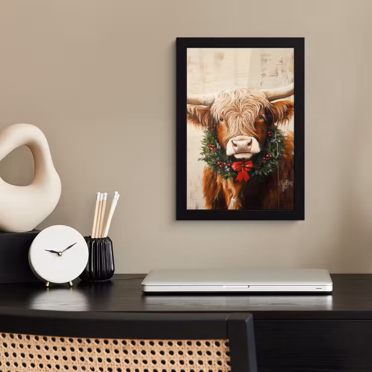 Kerst - Schotse Hooglander - Bruin - Krans fotolijst zwart zonder passe partout klein -sfeer1
