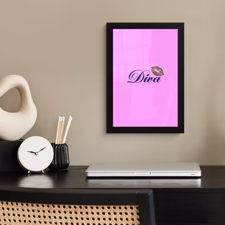 Diva - Lip - Panterprint - Roze fotolijst zwart zonder passe partout klein -sfeer1