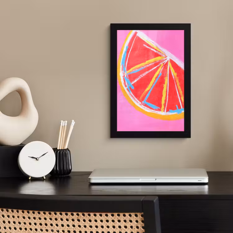 Grapefruit - Geschilderd - Roze - Strepen fotolijst zwart zonder passe partout klein -sfeer1