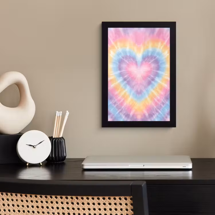 Hartvorm - Pastelkleuren - Tie Dye fotolijst zwart zonder passe partout klein -sfeer1