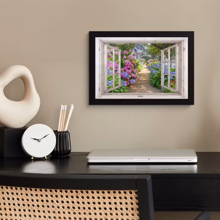 Hortensia - Doorkijk - Bloemen - Zomer - Paars - Pad fotolijst zwart zonder passe partout klein -sfeer1