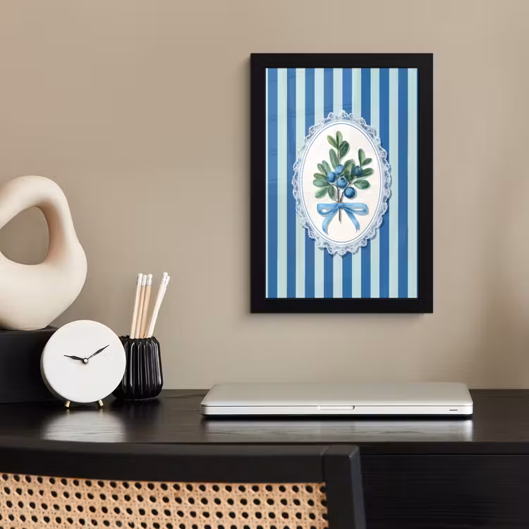 Illustratie - Bessen - Blauw - Strepen fotolijst zwart zonder passe partout klein -sfeer1