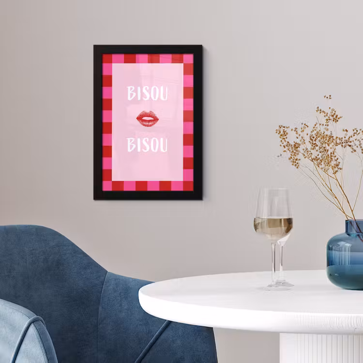 Kiss - Roze - Frans - Valentijn fotolijst zwart zonder passe partout klein -sfeer4