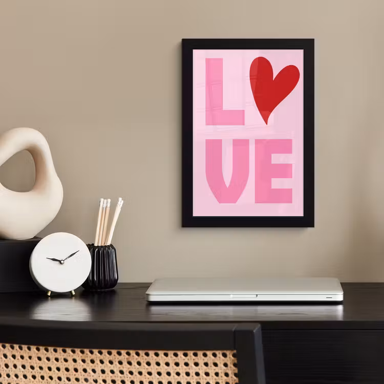 Love - Roze - Hart - Valentijn fotolijst zwart zonder passe partout klein -sfeer1