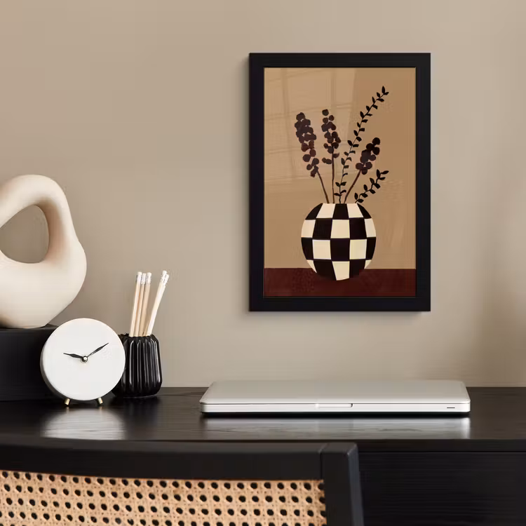 Minimalistisch - Vaas - Bloemen - Bruin fotolijst zwart zonder passe partout klein -sfeer1