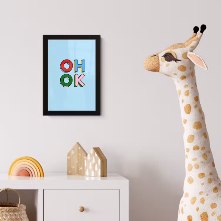 Oh ok - Blauw - Kleurrijk fotolijst zwart zonder passe partout klein -usfeer4_kinderkamer