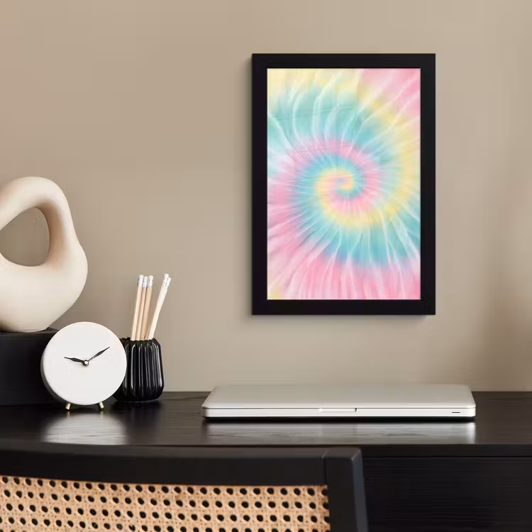 Pasteltinten - Tie dye - Roze fotolijst zwart zonder passe partout klein -sfeer1