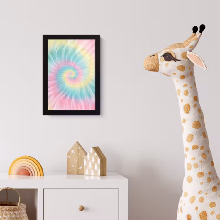 Pasteltinten - Tie dye - Roze fotolijst zwart zonder passe partout klein -usfeer4_kinderkamer