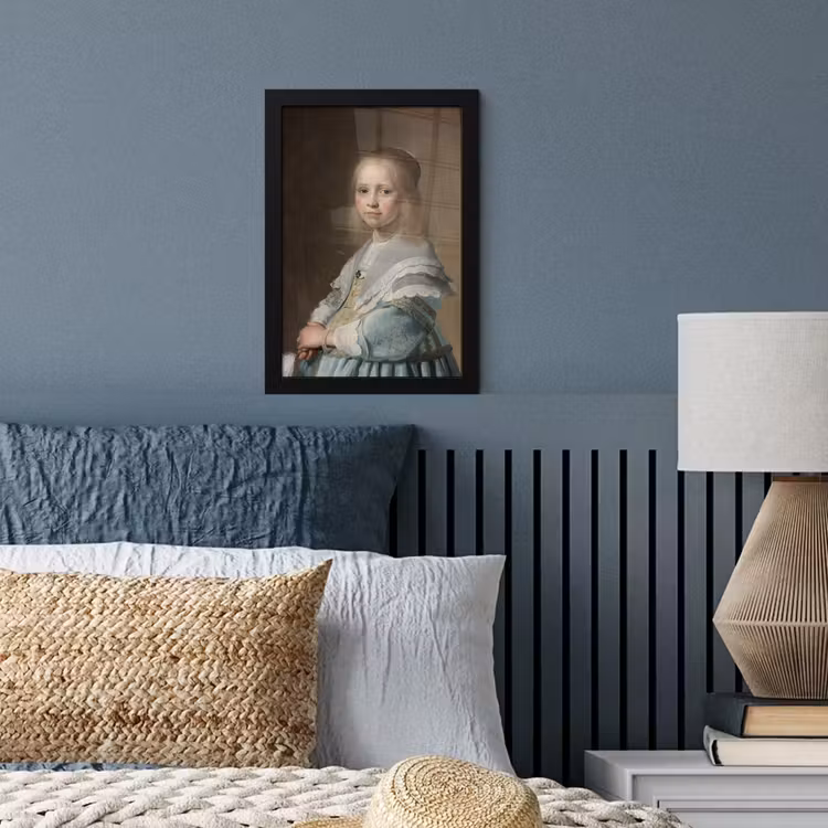 Portret van een meisje in het blauw - Schilderij van Johannes Cornelisz. Verspronck fotolijst zwart zonder passe partout klein -sfeer3