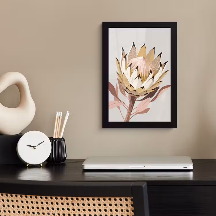 Protea - Bloem - Botanisch - Beige fotolijst zwart zonder passe partout klein -sfeer1