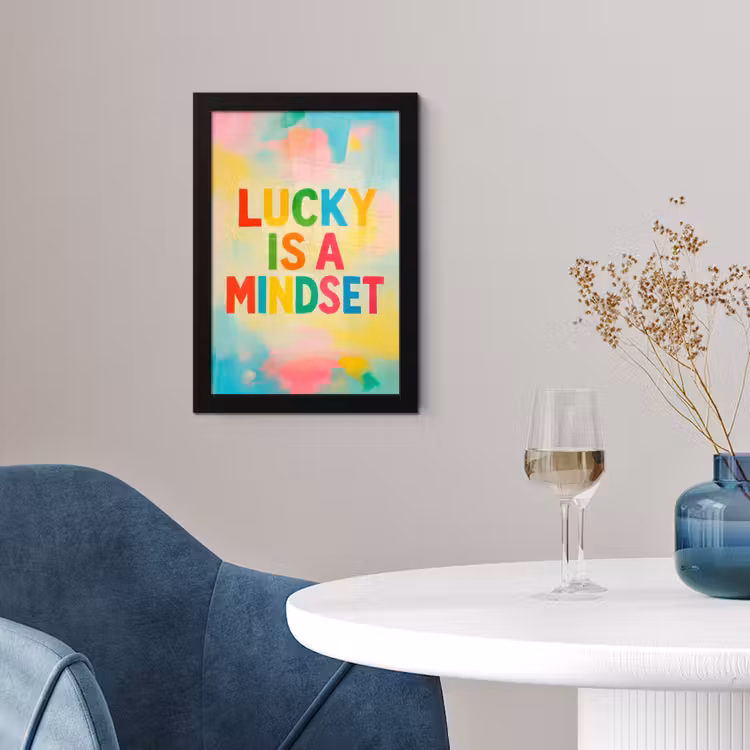 Quote - Lucky - Regenboogkleuren fotolijst zwart zonder passe partout klein -sfeer4