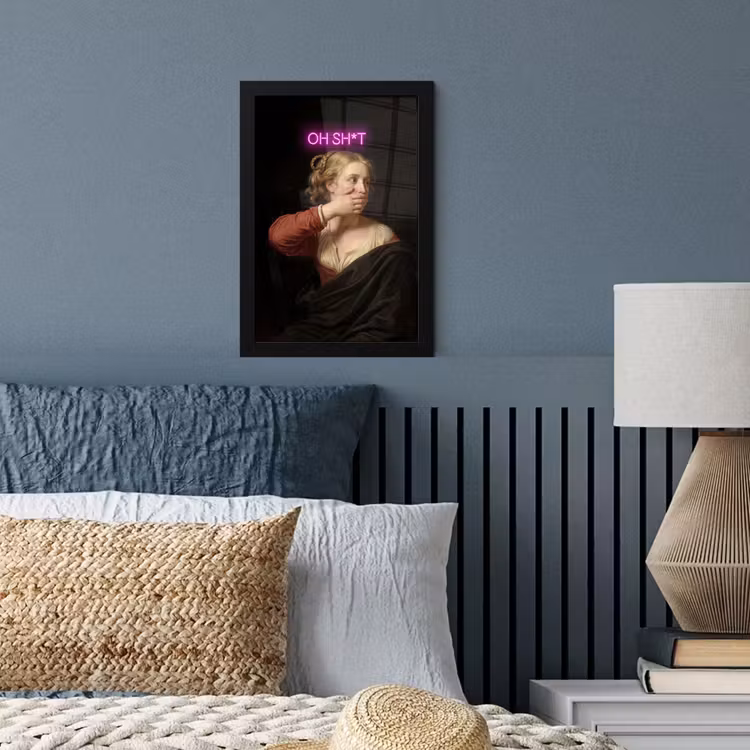 Quote - Neon - vrouw fotolijst zwart zonder passe partout klein -sfeer3