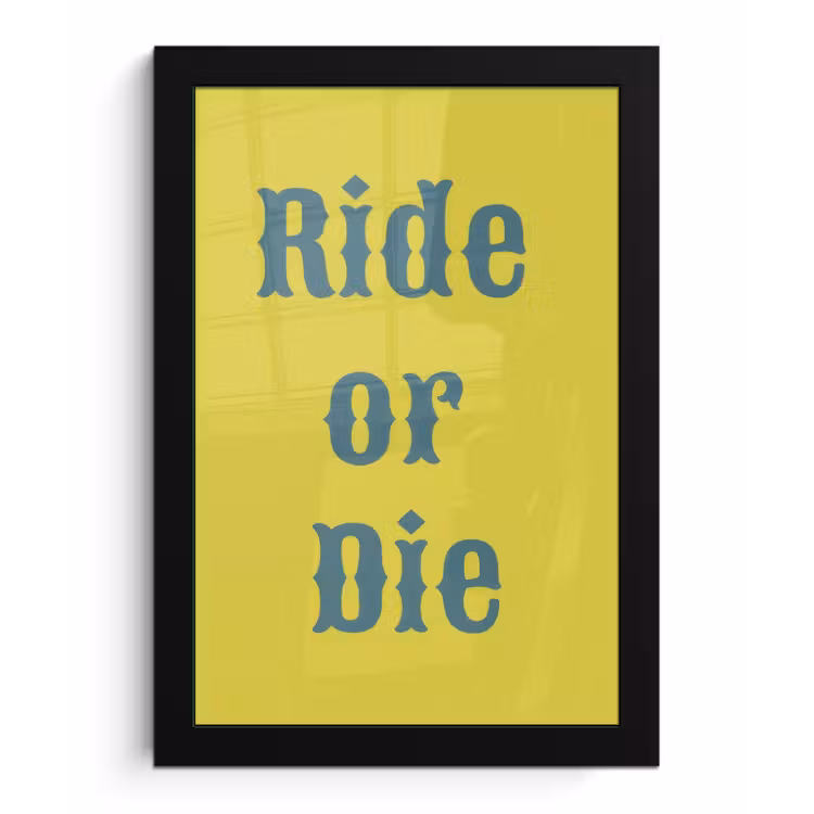 Ride or die - Geel - Blauw fotolijst zwart zonder passe partout klein -3d