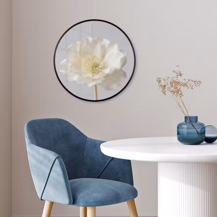 Bloem - Minimalistisch -Wit Fotolijst rond zonder passe partout klein -sfeer2