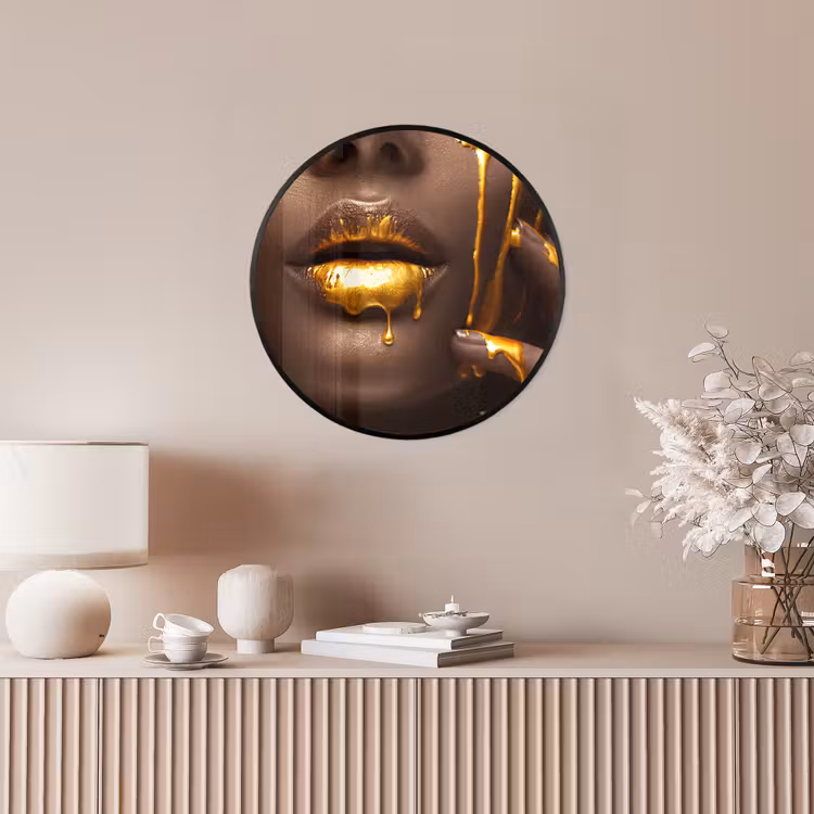 Goud - Vrouw - Verf - Lippen - Luxe Fotolijst rond zonder passe partout klein -sfeer3
