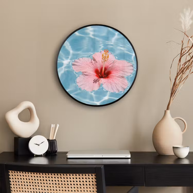 Hibiscus - Water - Roze Fotolijst rond zonder passe partout klein -sfeer1