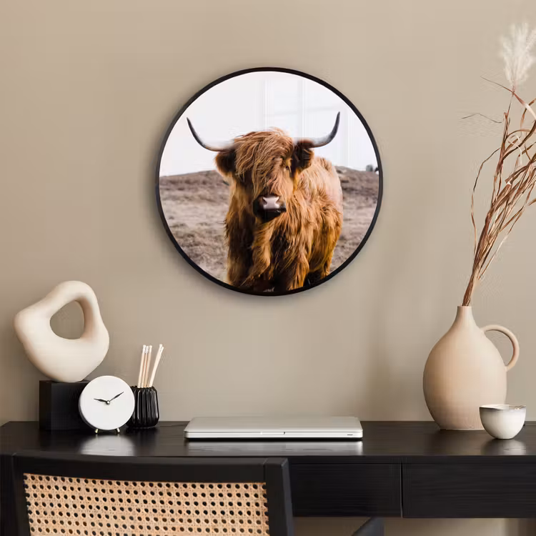 Schotse hooglander - Landschap - Koe - Bruin - Dieren - Natuur Fotolijst rond zonder passe partout klein -sfeer1