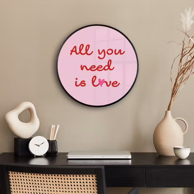 Tekst - Roze - Love - Hart Fotolijst rond zonder passe partout klein -sfeer1