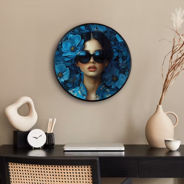 Vrouw - Bloemen - Blauw - Aesthetic - Luxe Fotolijst rond zonder passe partout klein -sfeer1