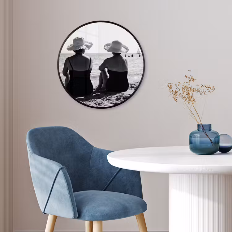 Vrouwen - Zonnehoed - Strand - Zwart - Wit Fotolijst rond zonder passe partout klein -sfeer2